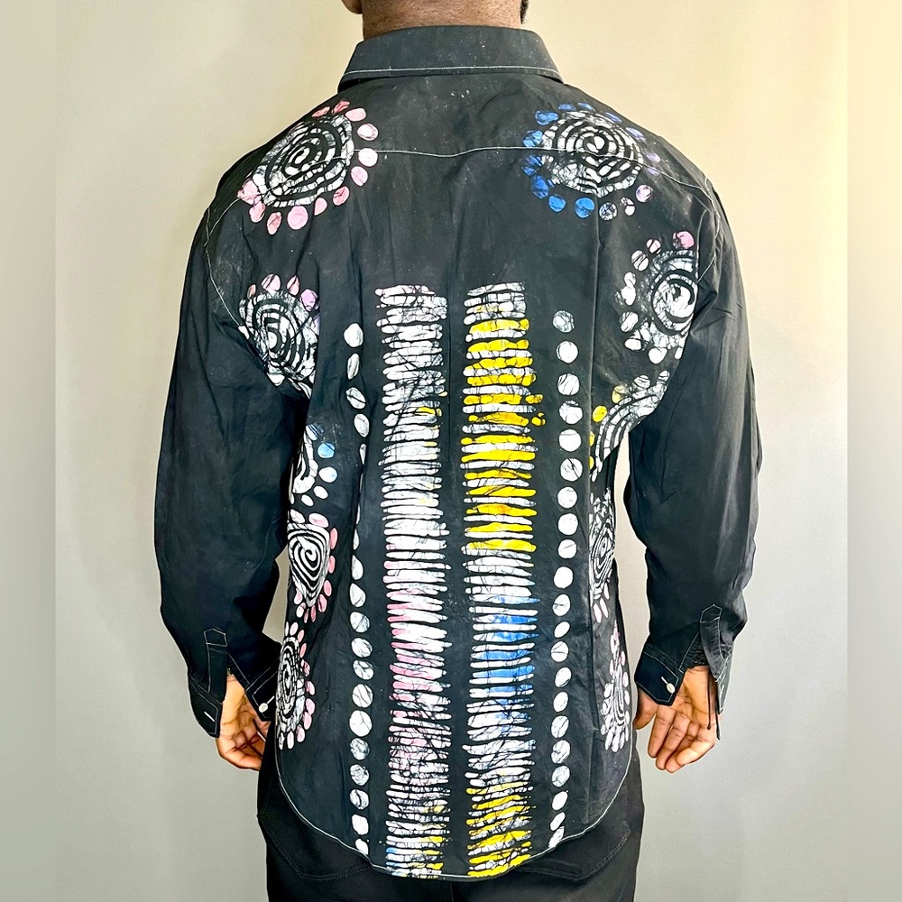 Batik Style African Men Button Down Collared Shirt - image 3